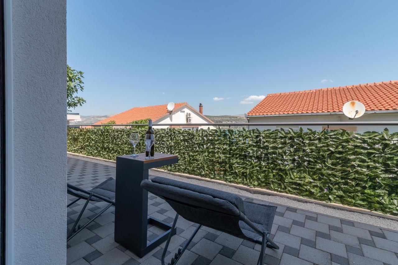 Delux Apartment Eva Трогір Екстер'єр фото